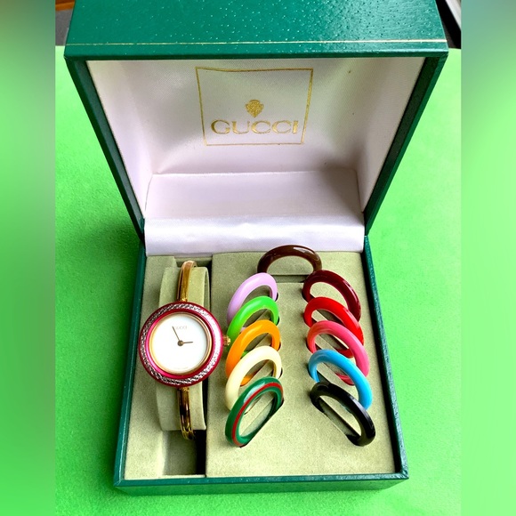 GUCCI bangle watch NICE and DRESSY 🔥🔥🔥 - Picture 3 of 15